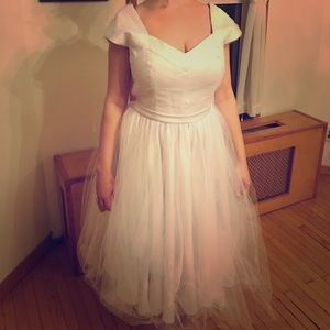 Laura Byrnes Lesley-Ann wedding dress, brand new